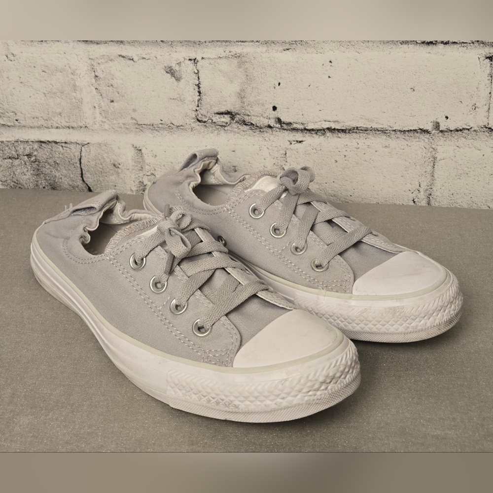 Converse Chuck Taylor All Star Women’s Size 8.5 Grey Slip-On Low Top Sneakers